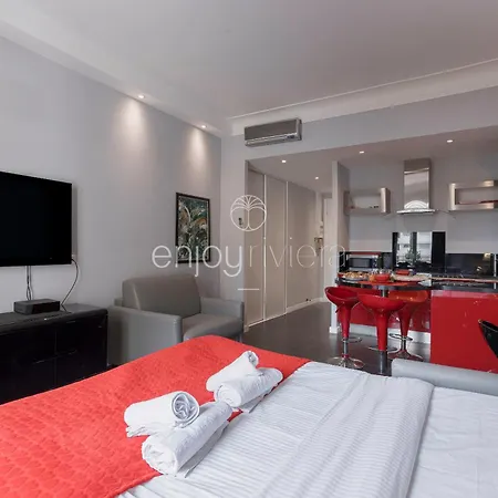 Palais Miramar - Suite & B31 - Croisette Emplacement Unique - 20M Plage - Wifi - Clim